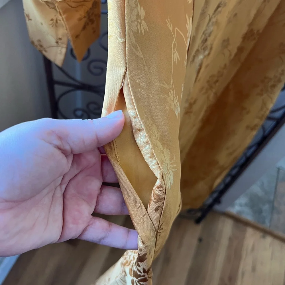 Top - Picture 6 of 8